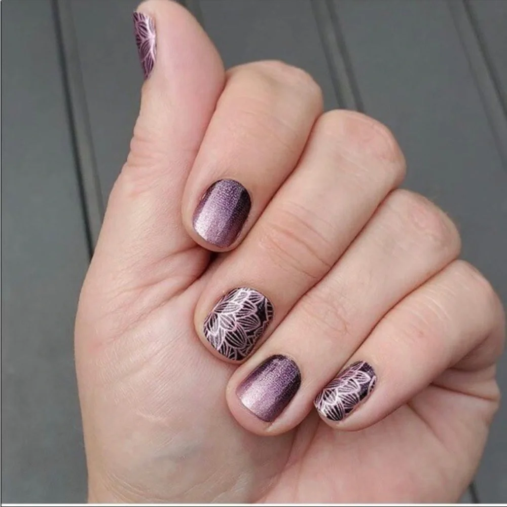 *Retired* Color Street: Rule of Plum | Purple Rose Gold Floral Fall Spring Ombre - Picture 5 of 12